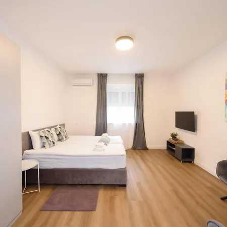 6 Apartman Belgrád